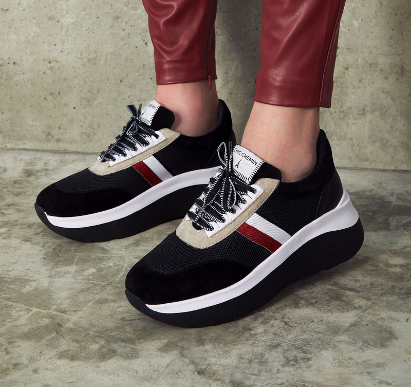 NINA BLACK SNEAKERS