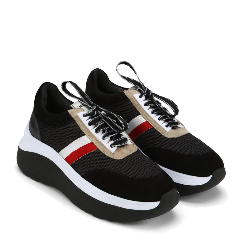 NINA BLACK SNEAKERS