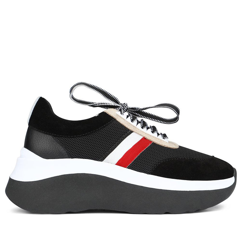 NINA BLACK SNEAKERS