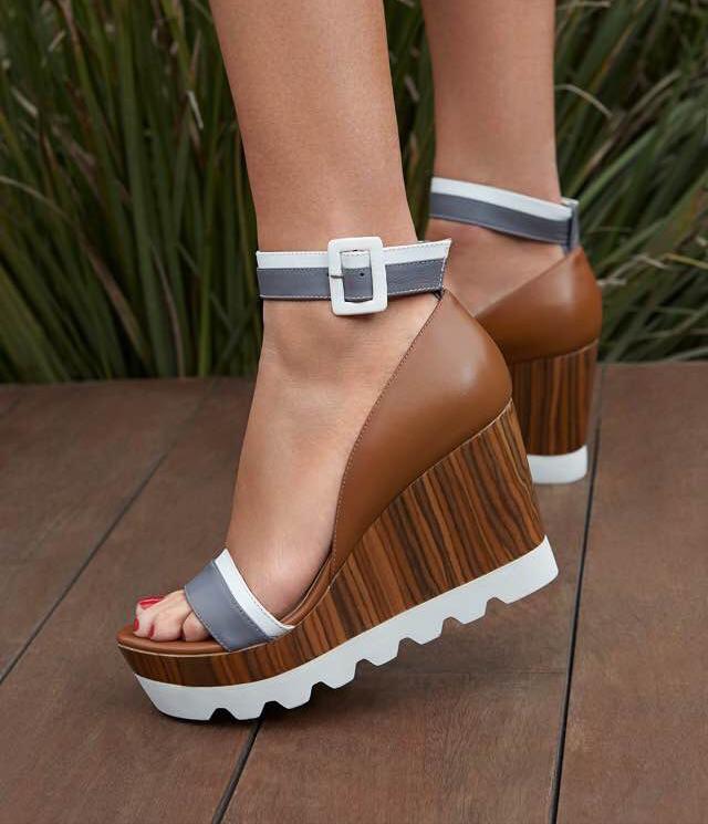 SOLANGE CAMEL