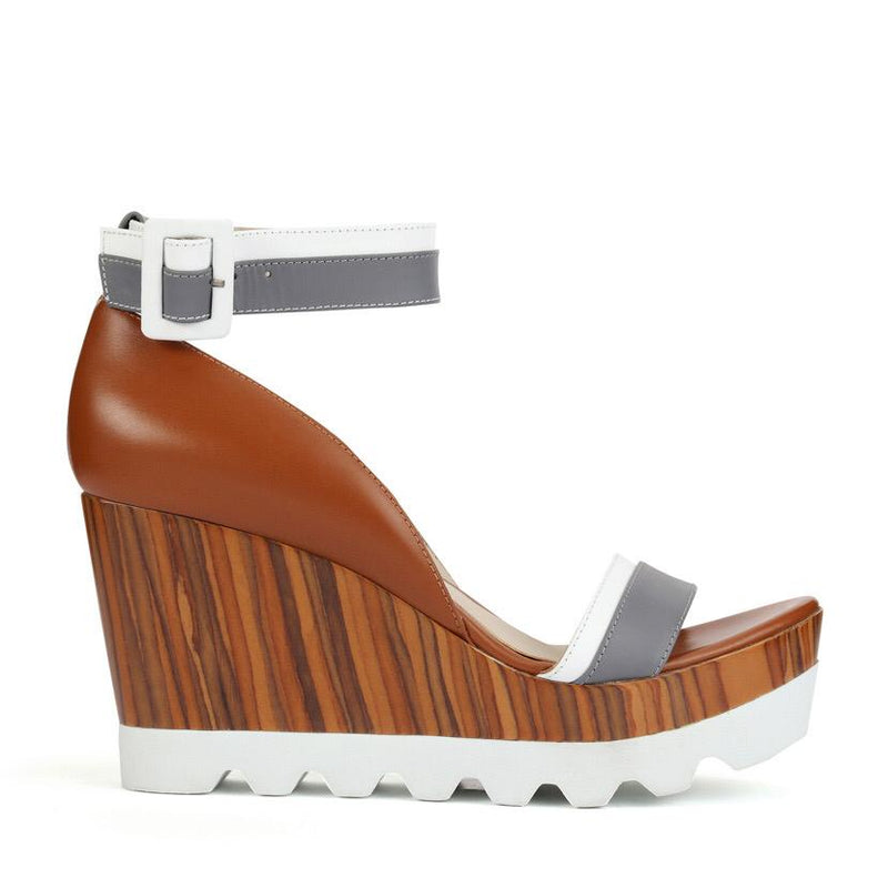 SOLANGE CAMEL